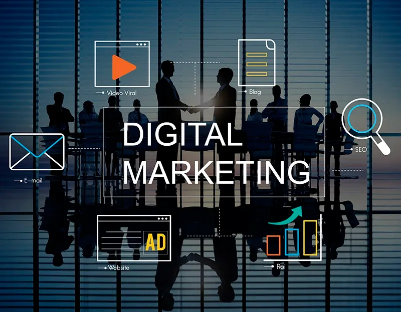 digital-marketing-with-icons-business-people.webp